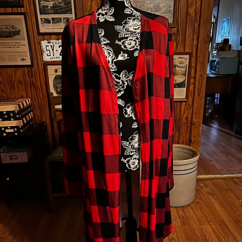Long-Sleeve Plaid Cardigan